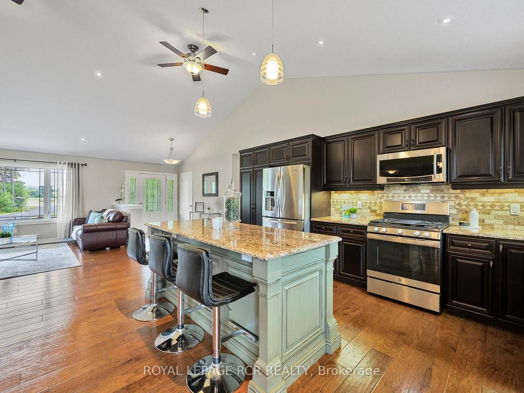 









245327


5th

Side Road,
Amaranth,




ON
L9W 0W9

