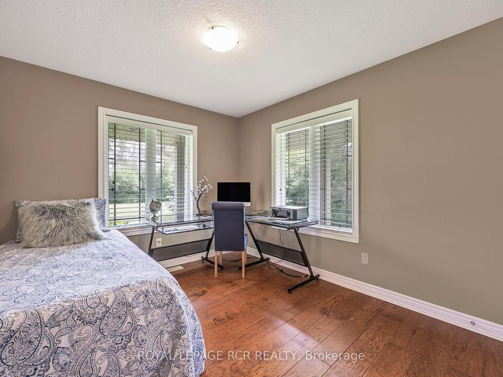 









245327


5th

Side Road,
Amaranth,




ON
L9W 0W9

