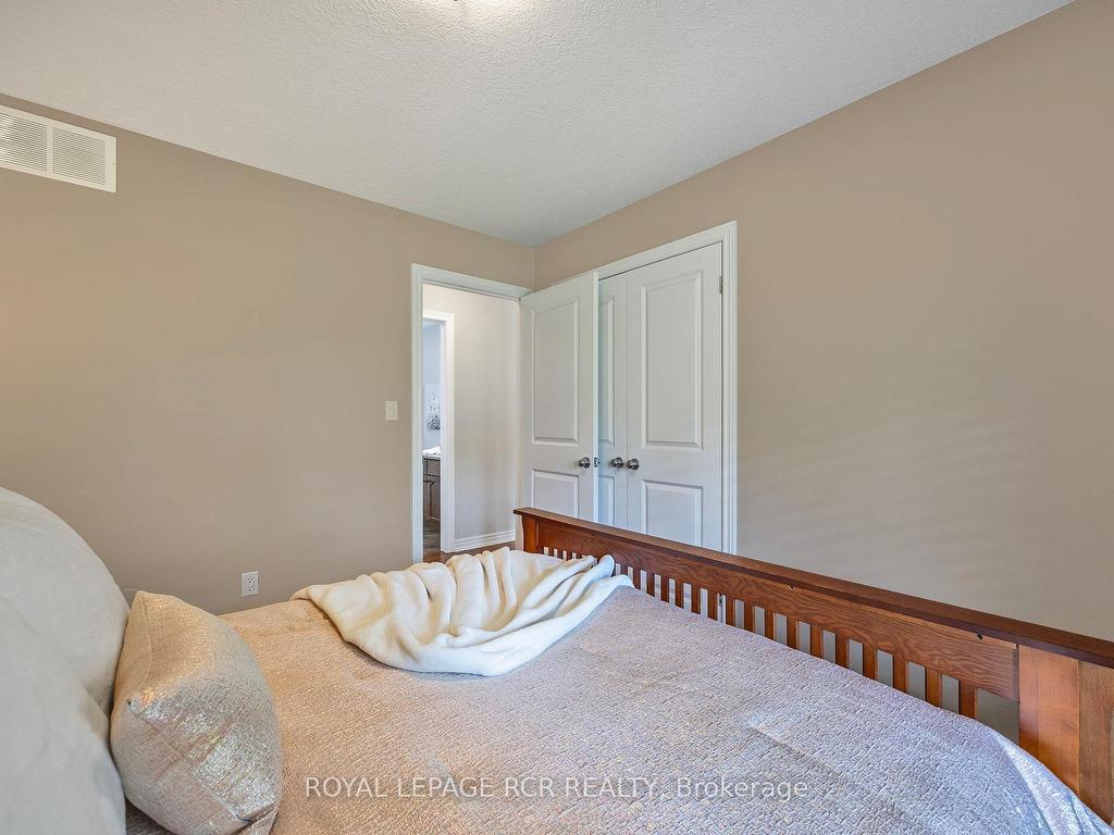 









245327


5th

Side Road,
Amaranth,




ON
L9W 0W9

