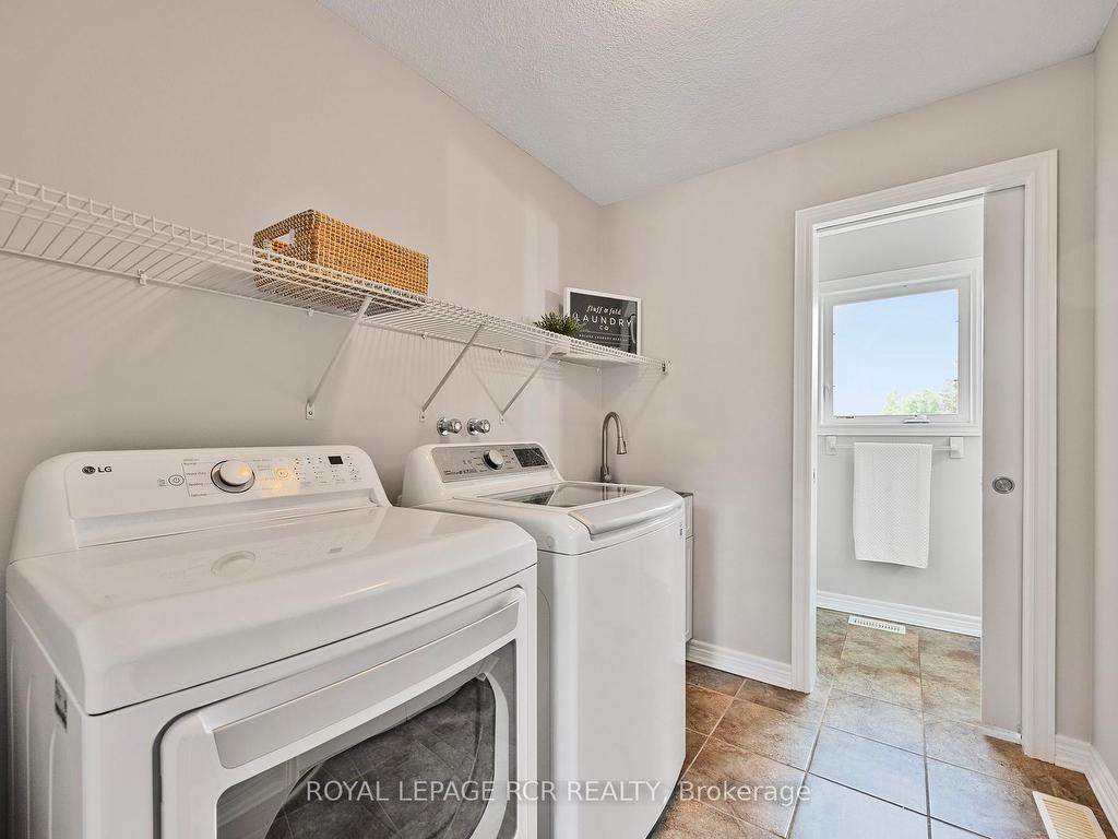 









245327


5th

Side Road,
Amaranth,




ON
L9W 0W9

