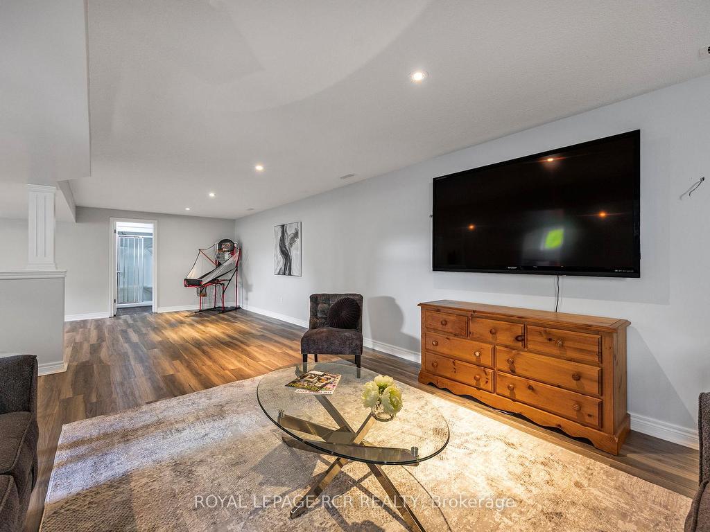 









245327


5th

Side Road,
Amaranth,




ON
L9W 0W9

