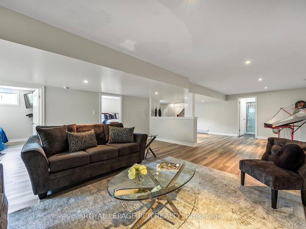 









245327


5th

Side Road,
Amaranth,




ON
L9W 0W9

