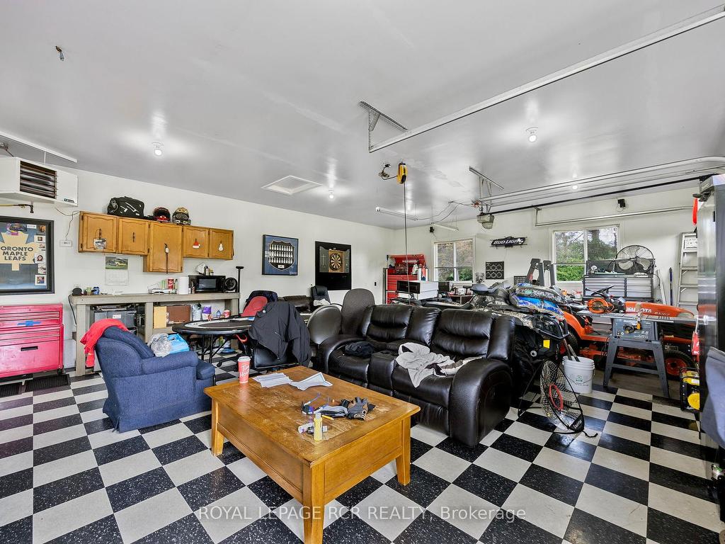 









245327


5th

Side Road,
Amaranth,




ON
L9W 0W9

