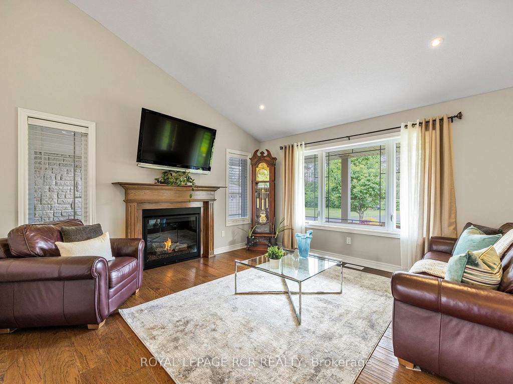 









245327


5th

Side Road,
Amaranth,




ON
L9W 0W9

