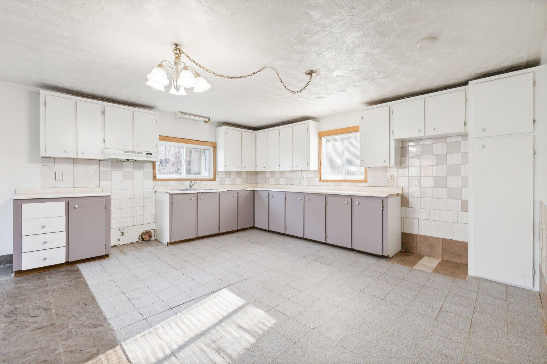 









982


Route 105

,
Gracefield,




QC
J0X1W0

