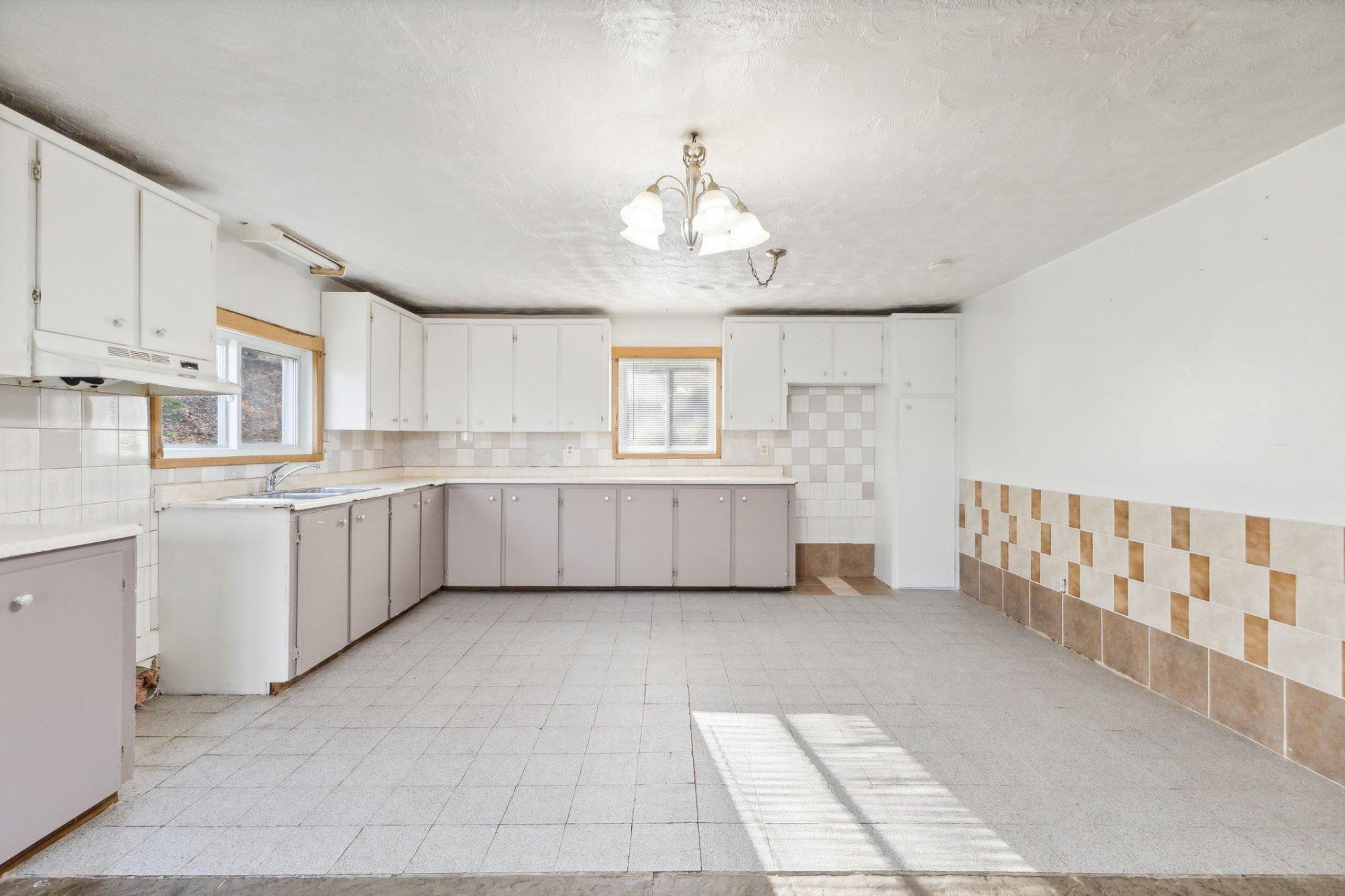 









982


Route 105

,
Gracefield,




QC
J0X1W0

