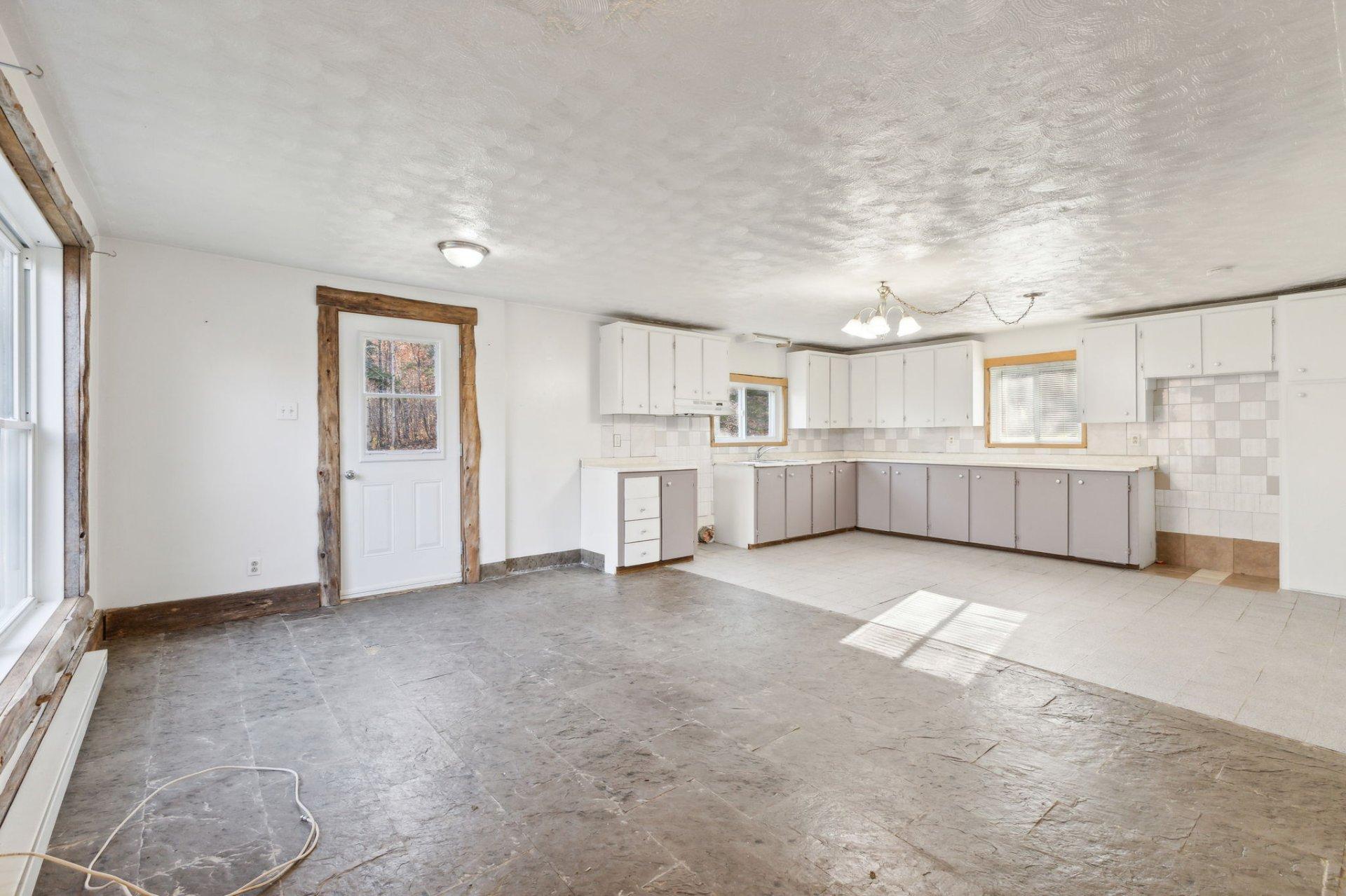 









982


Route 105

,
Gracefield,




QC
J0X1W0

