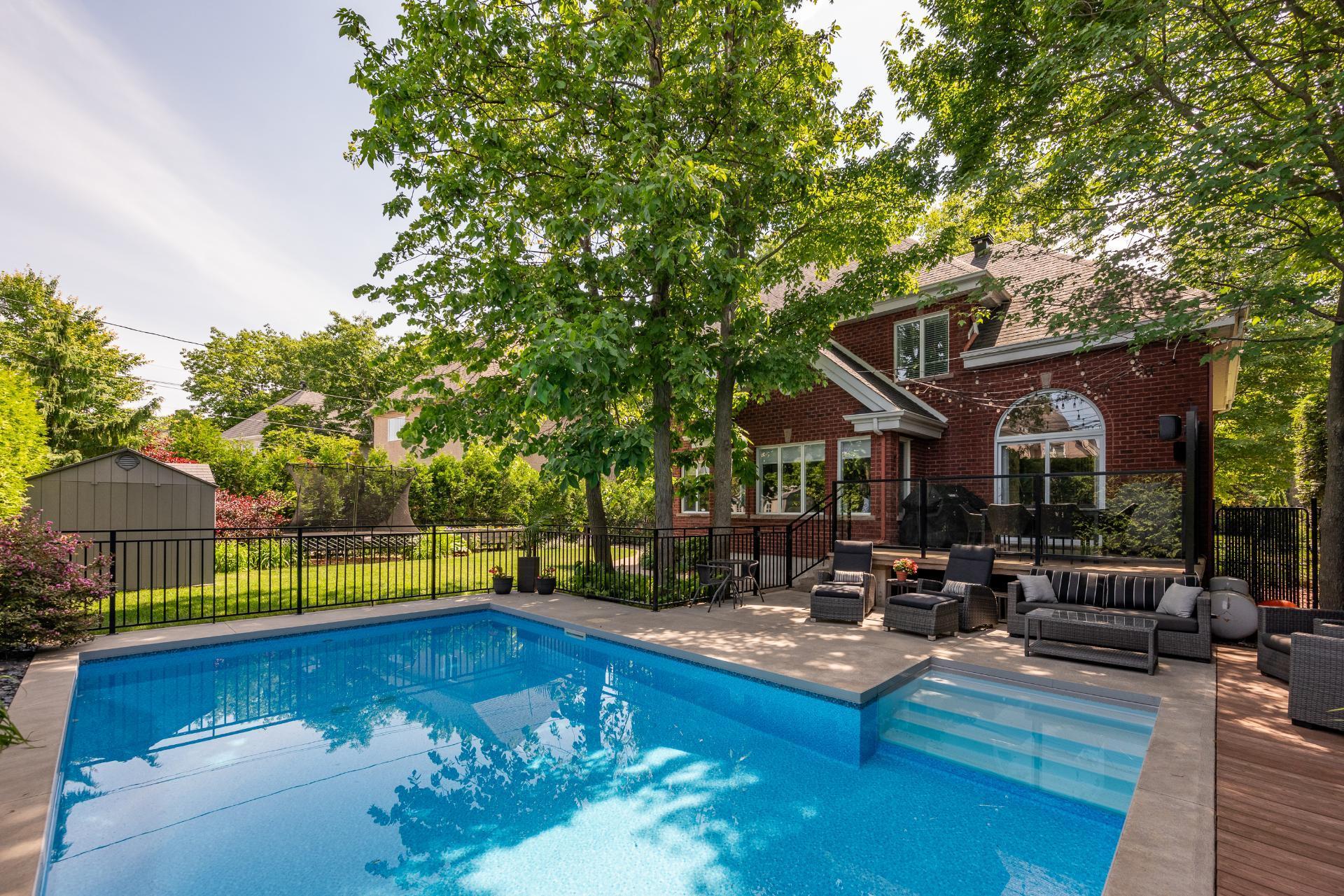 









119


Rue Jean-De Ronceray

,
Carignan,




QC
J3L6L8

