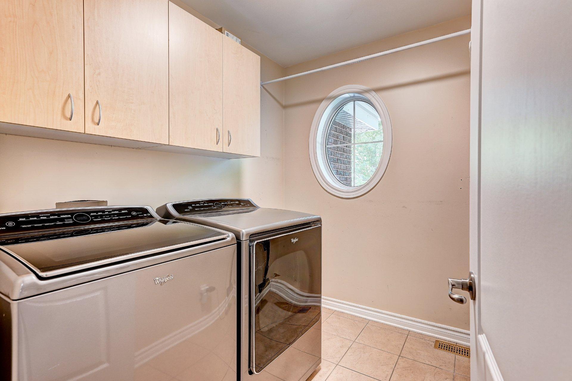









119


Rue Jean-De Ronceray

,
Carignan,




QC
J3L6L8

