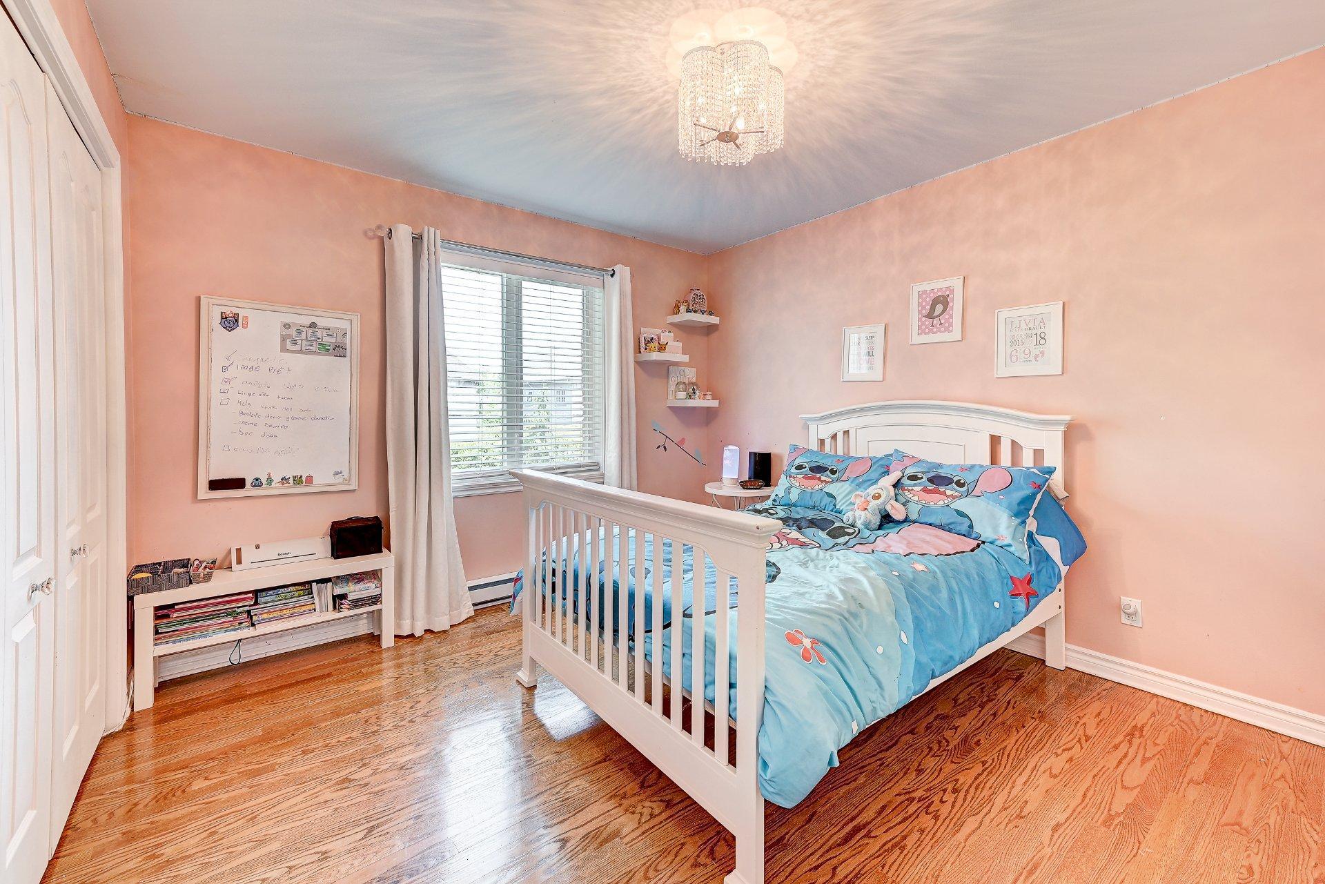 









119


Rue Jean-De Ronceray

,
Carignan,




QC
J3L6L8

