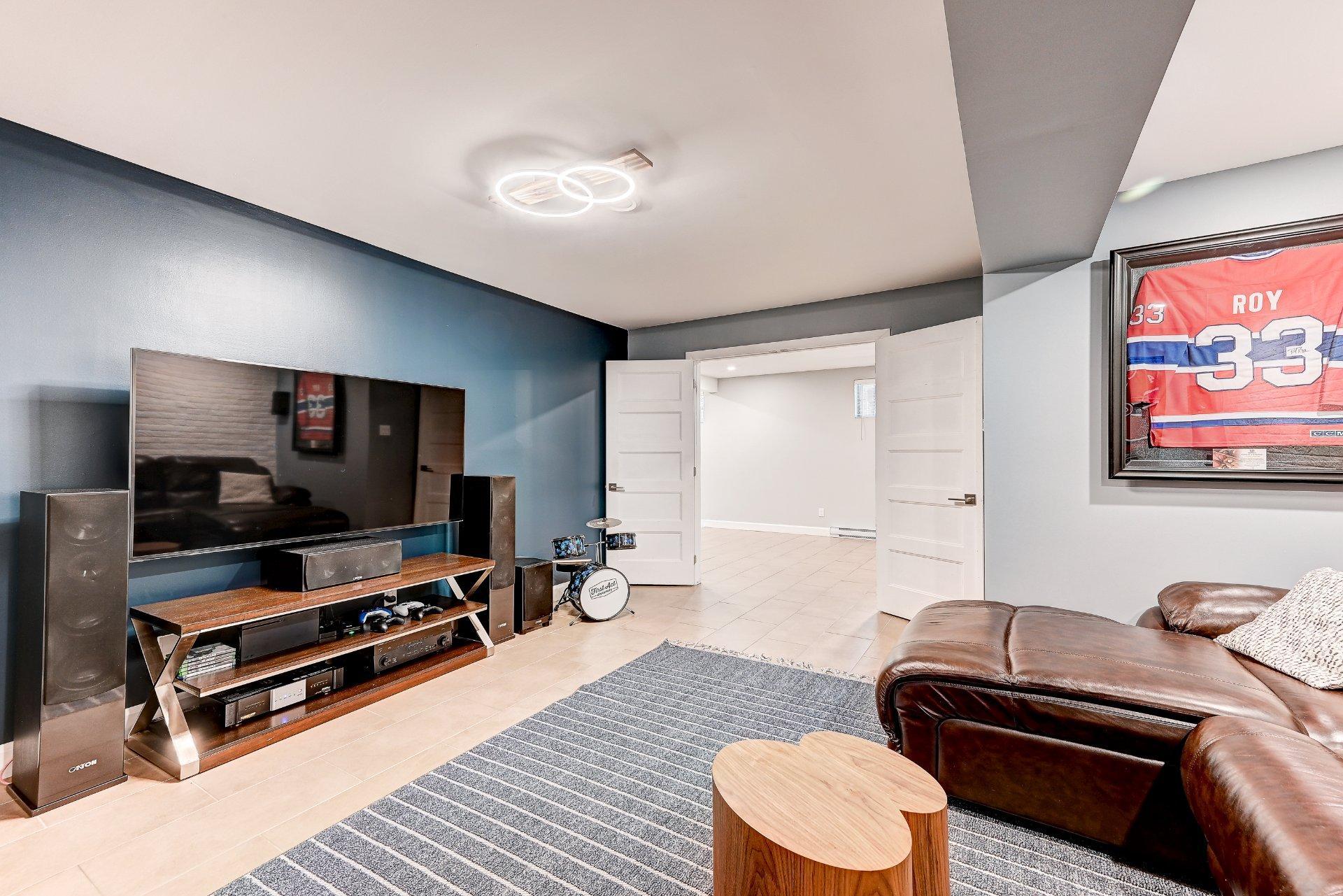 









119


Rue Jean-De Ronceray

,
Carignan,




QC
J3L6L8

