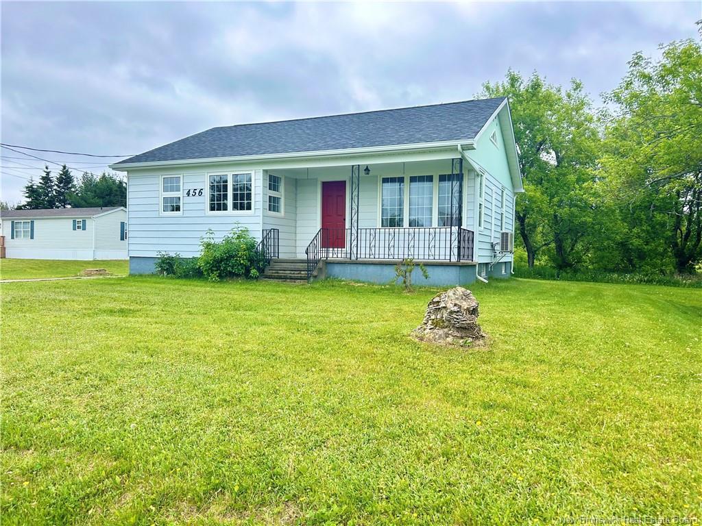 









456


Haut-St-Simon

,
Saint-Simon,




NB
E8P 1Y9

