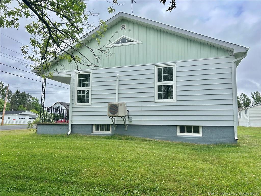 









456


Haut-St-Simon

,
Saint-Simon,




NB
E8P 1Y9

