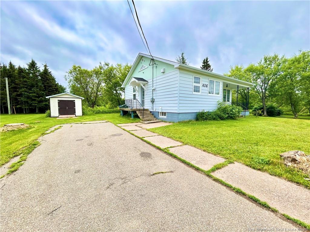 









456


Haut-St-Simon

,
Saint-Simon,




NB
E8P 1Y9

