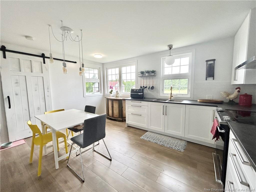 









456


Haut-St-Simon

,
Saint-Simon,




NB
E8P 1Y9

