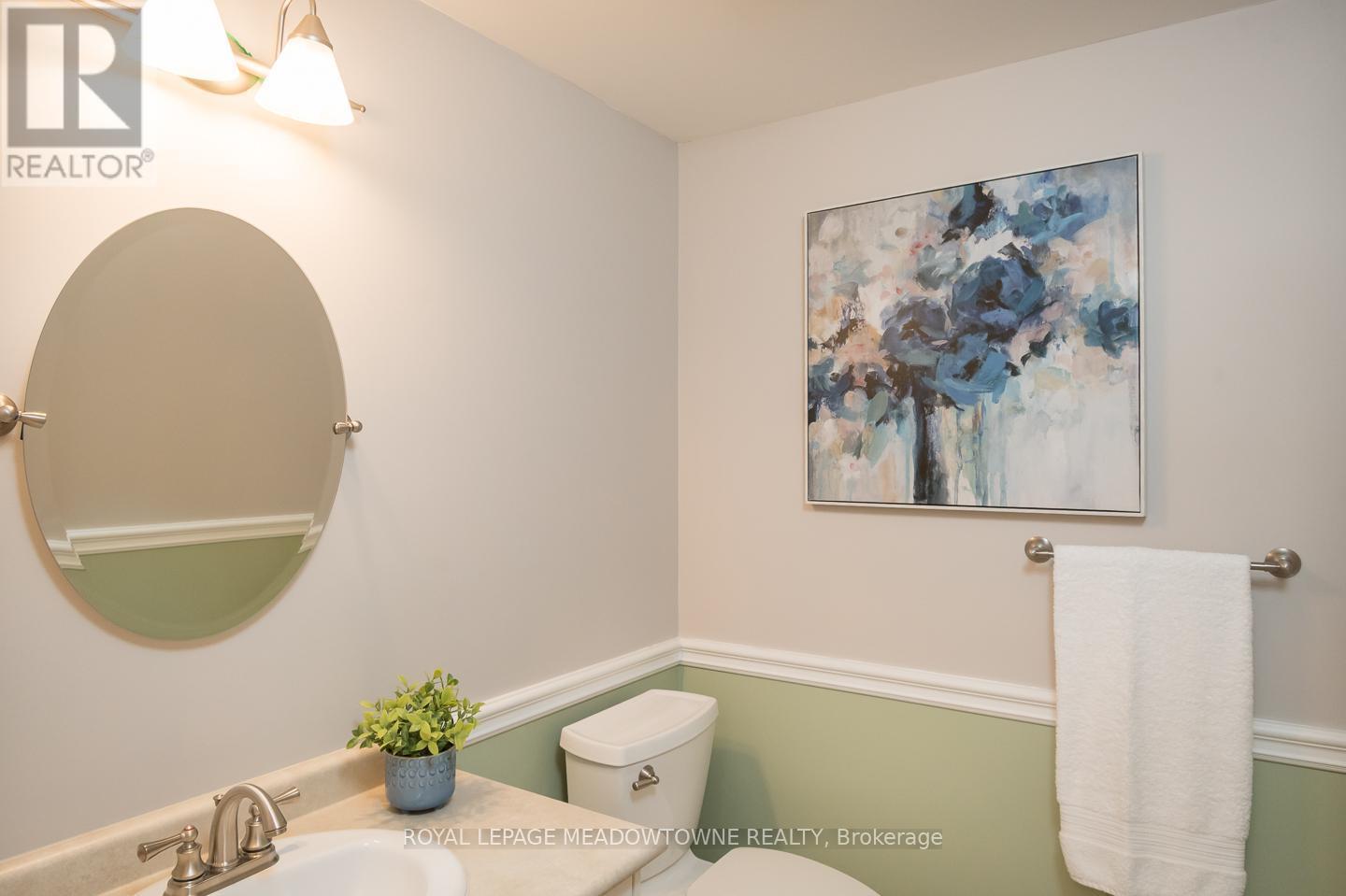 












1022 DONNELLY STREET

,
Milton,




Ontario
L9T0A2

