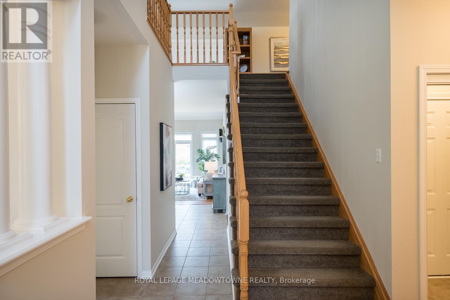












1022 DONNELLY STREET

,
Milton,




Ontario
L9T0A2

