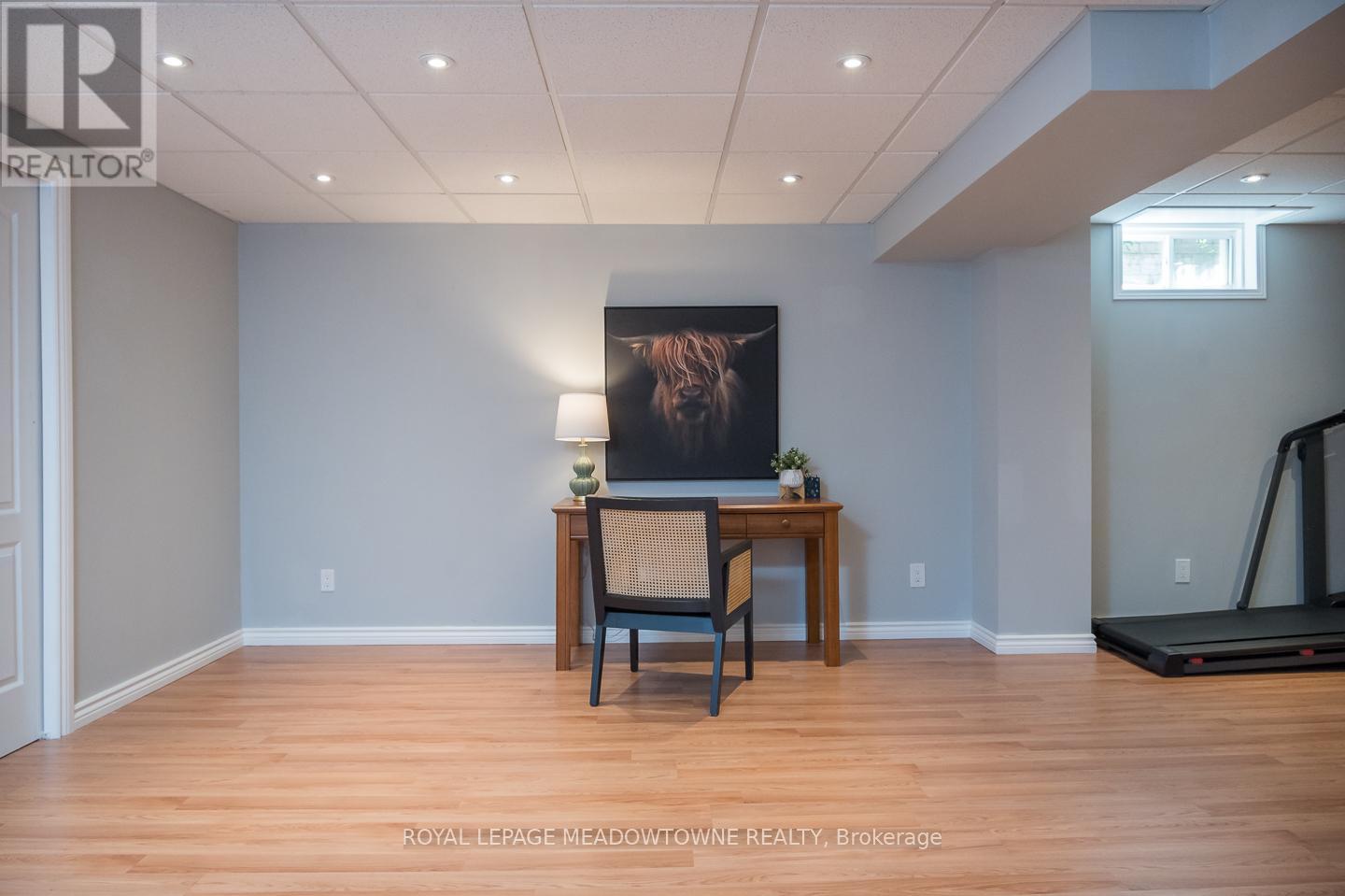 












1022 DONNELLY STREET

,
Milton,




Ontario
L9T0A2

