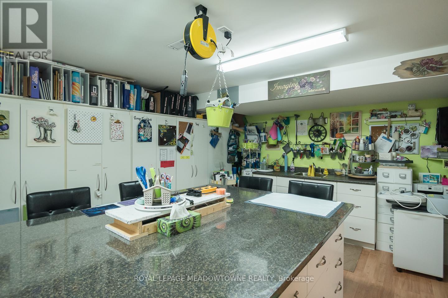 












1022 DONNELLY STREET

,
Milton,




Ontario
L9T0A2

