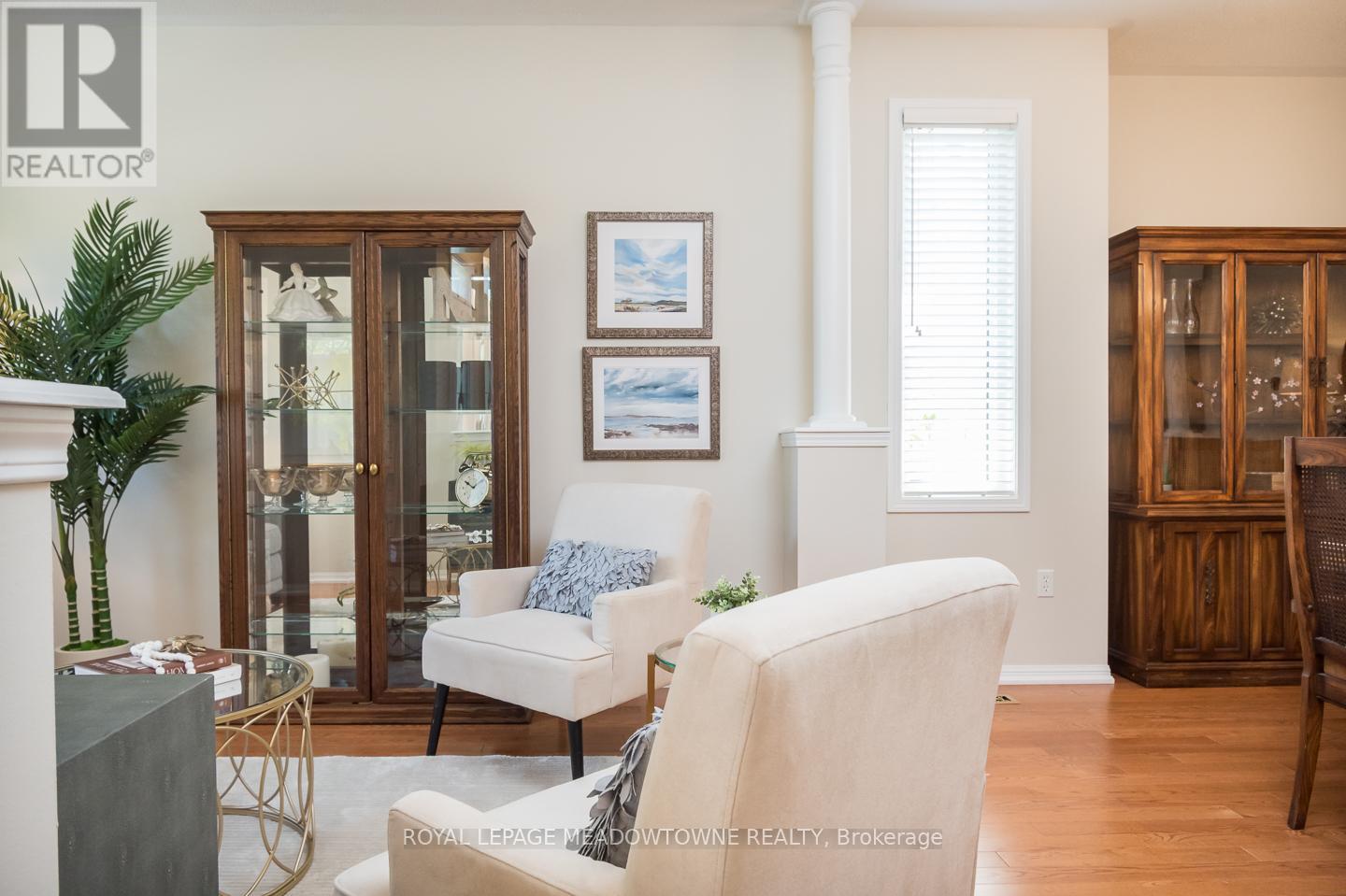 












1022 DONNELLY STREET

,
Milton,




Ontario
L9T0A2

