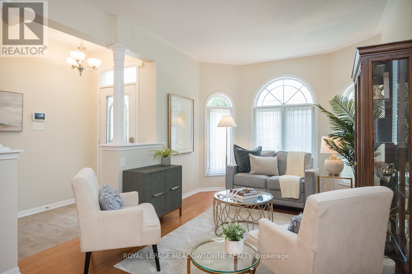 












1022 DONNELLY STREET

,
Milton,




Ontario
L9T0A2

