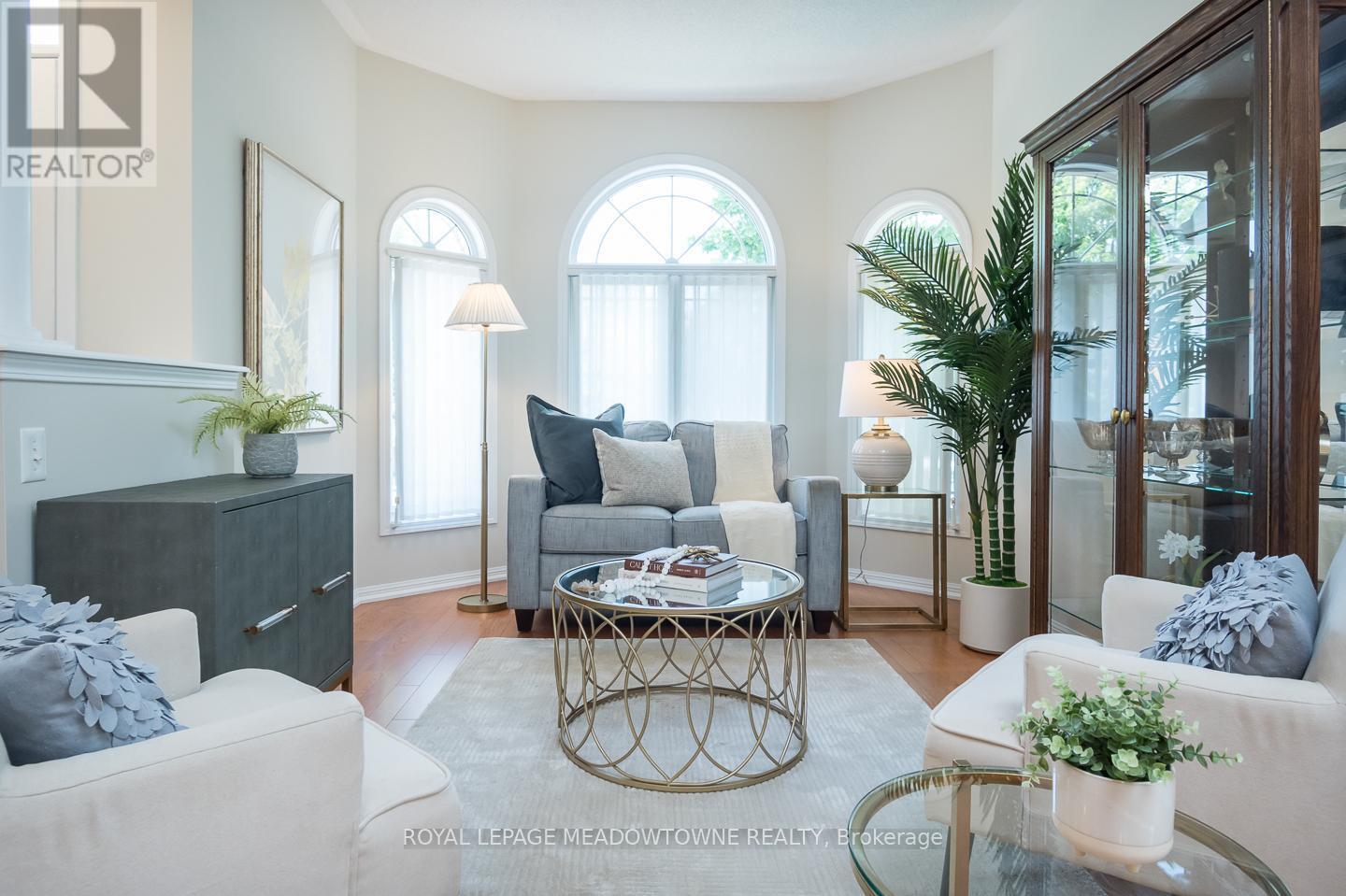 












1022 DONNELLY STREET

,
Milton,




Ontario
L9T0A2


