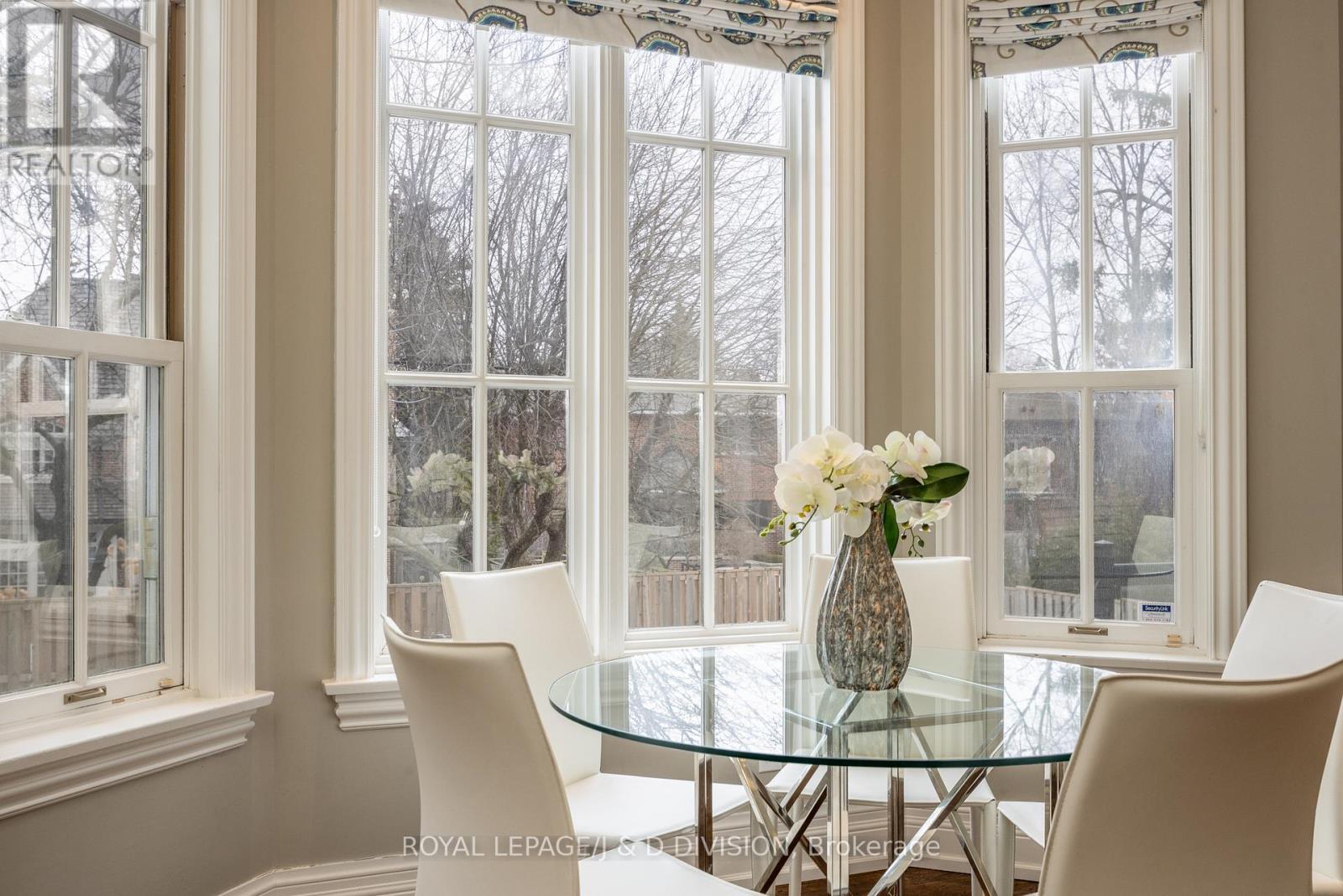 












85 JOICEY BOULEVARD

,
Toronto,




Ontario
M5M2T4

