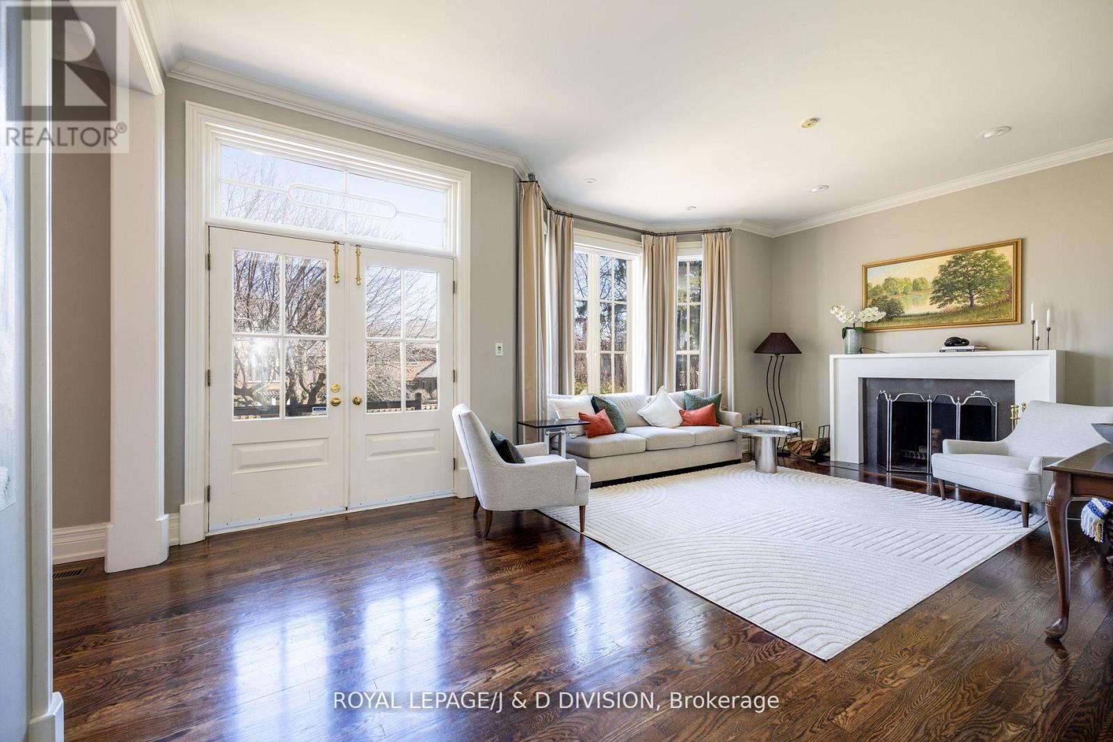 












85 JOICEY BOULEVARD

,
Toronto,




Ontario
M5M2T4

