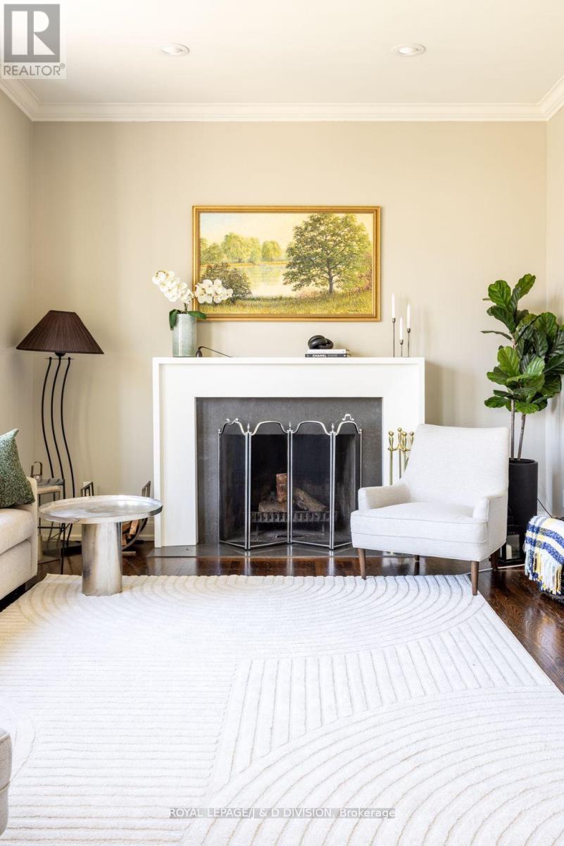 












85 JOICEY BOULEVARD

,
Toronto,




Ontario
M5M2T4

