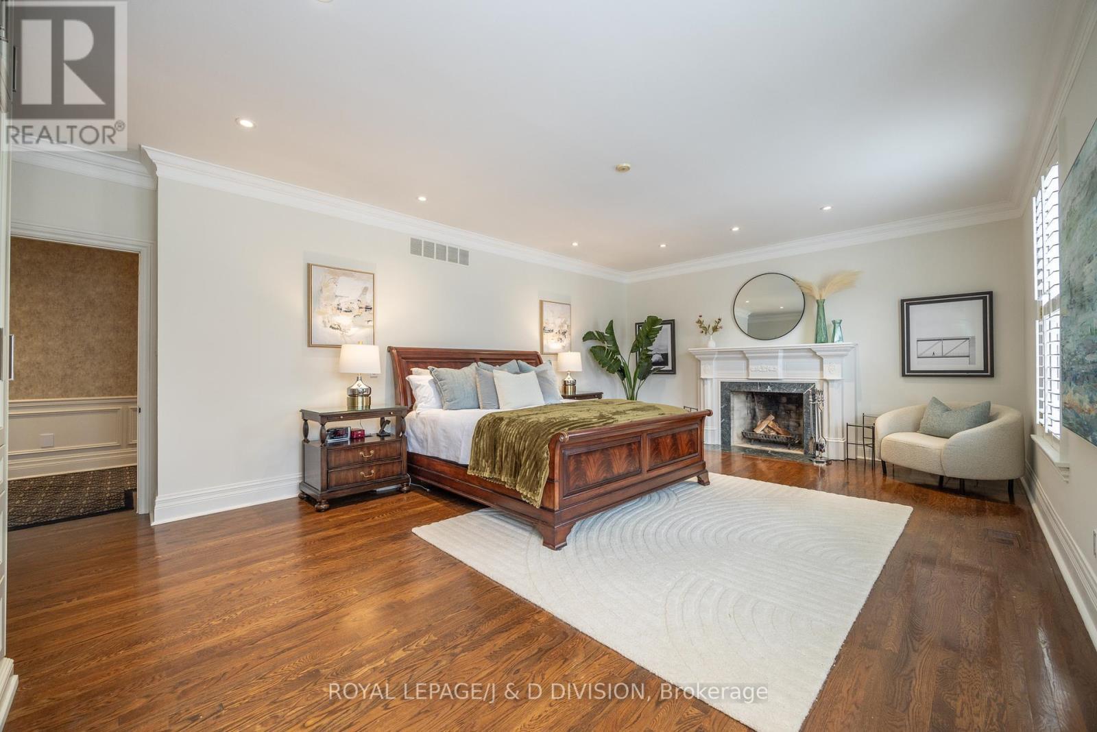 












85 JOICEY BOULEVARD

,
Toronto,




Ontario
M5M2T4

