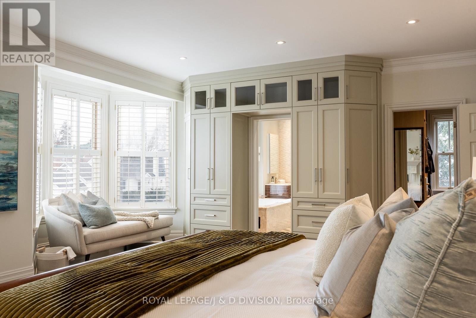 












85 JOICEY BOULEVARD

,
Toronto,




Ontario
M5M2T4

