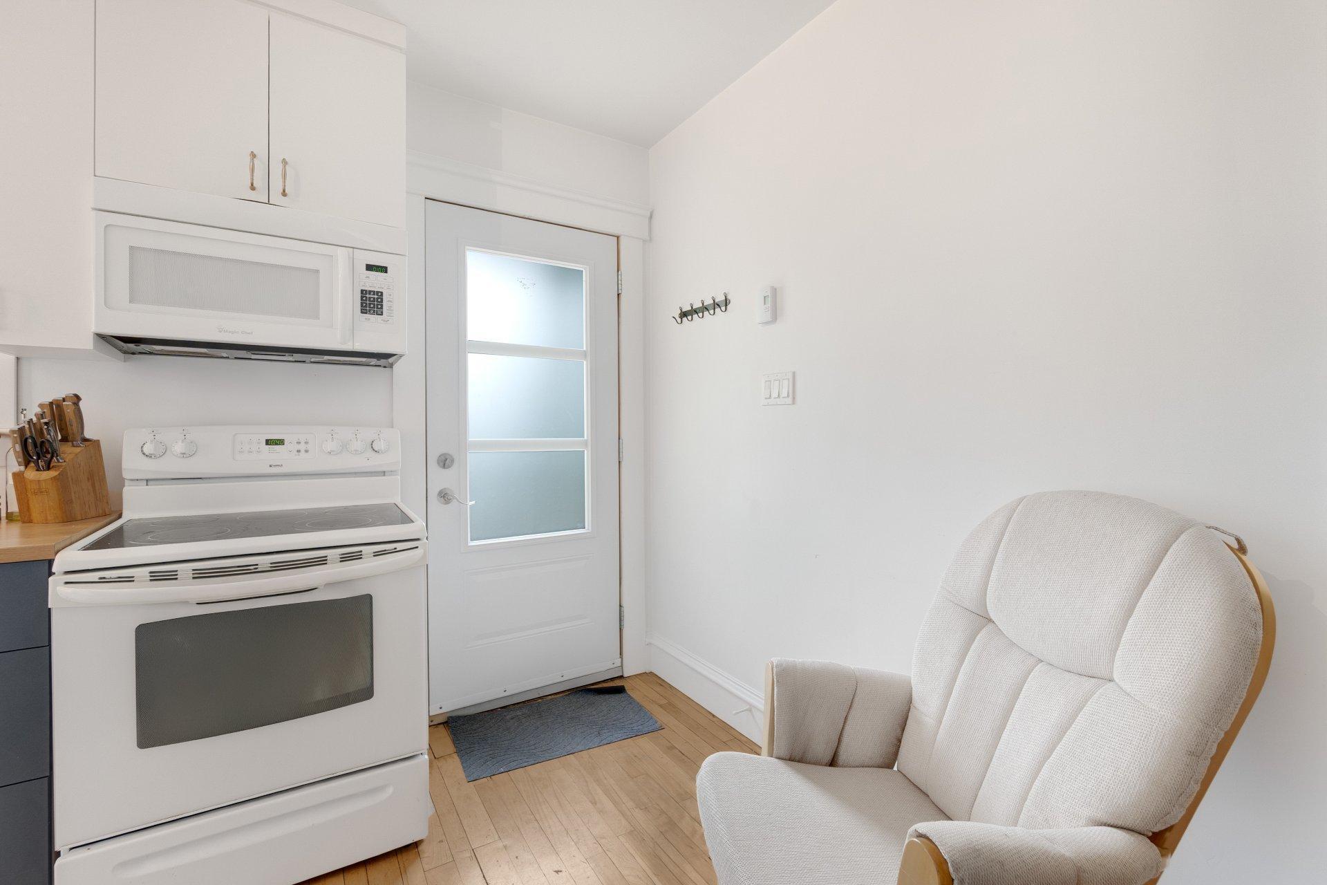 









1464

 - 1470


Rue Belvédère S.

,
Sherbrooke (Les Nations),




QC
J1H4E4

