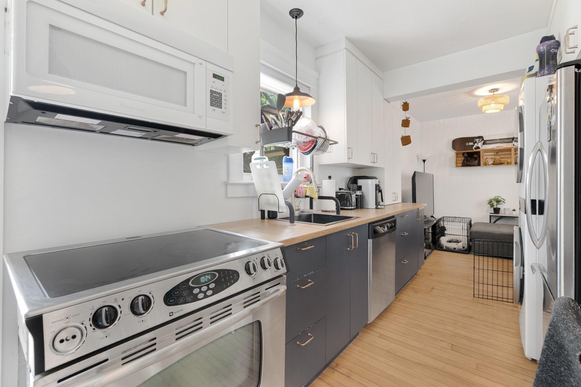 









1464

 - 1470


Rue Belvédère S.

,
Sherbrooke (Les Nations),




QC
J1H4E4

