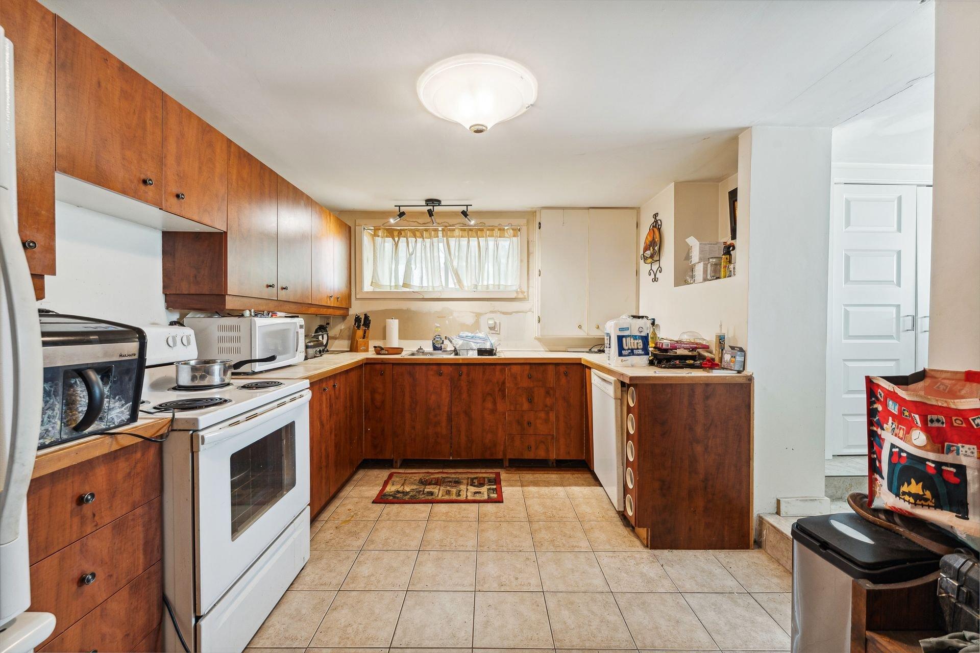 









1


Rue Gaudord

,
Lac-Brome,




QC
J0E1V0

