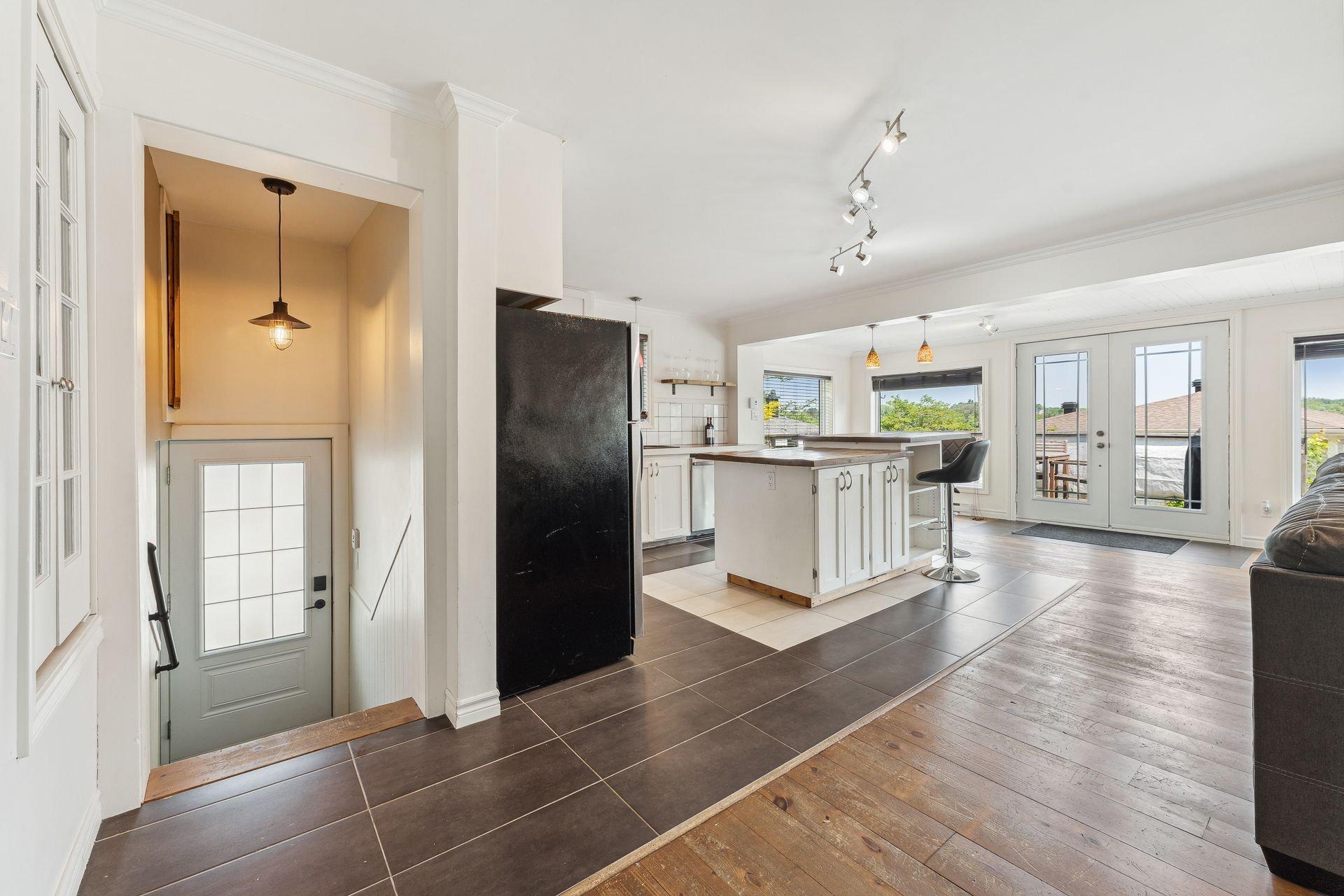 









1


Rue Gaudord

,
Lac-Brome,




QC
J0E1V0

