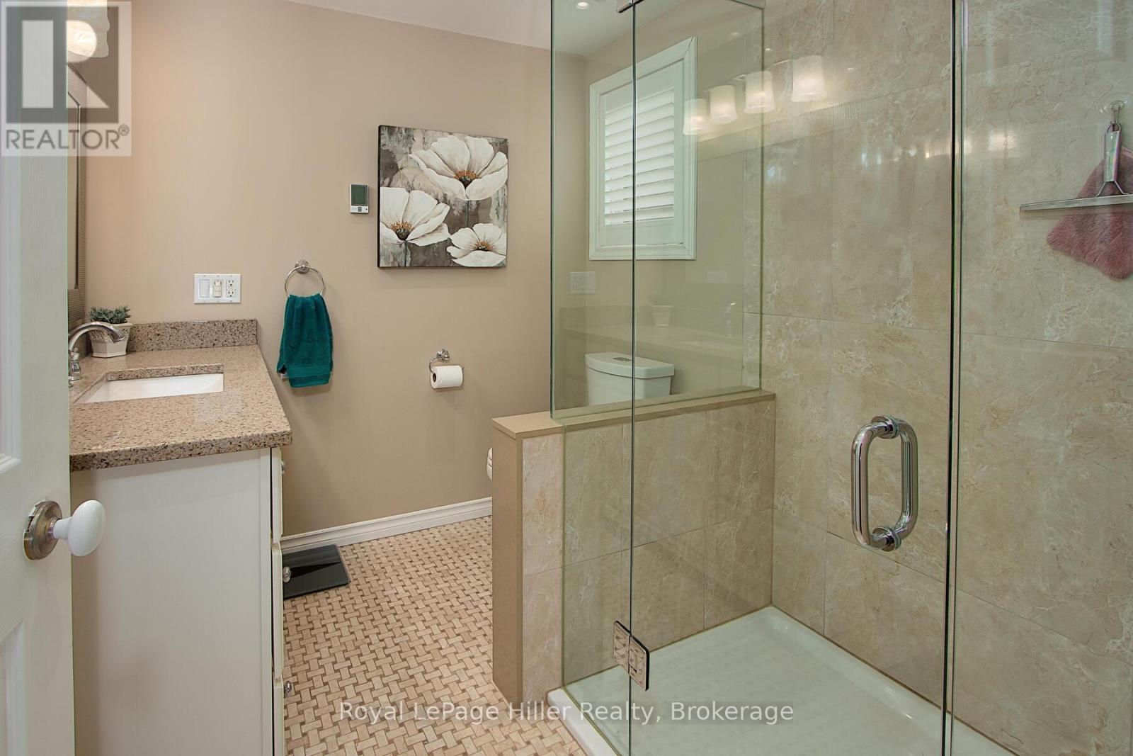 












390 FAIRVIEW STREET

,
Wilmot,




Ontario
N3A1M2

