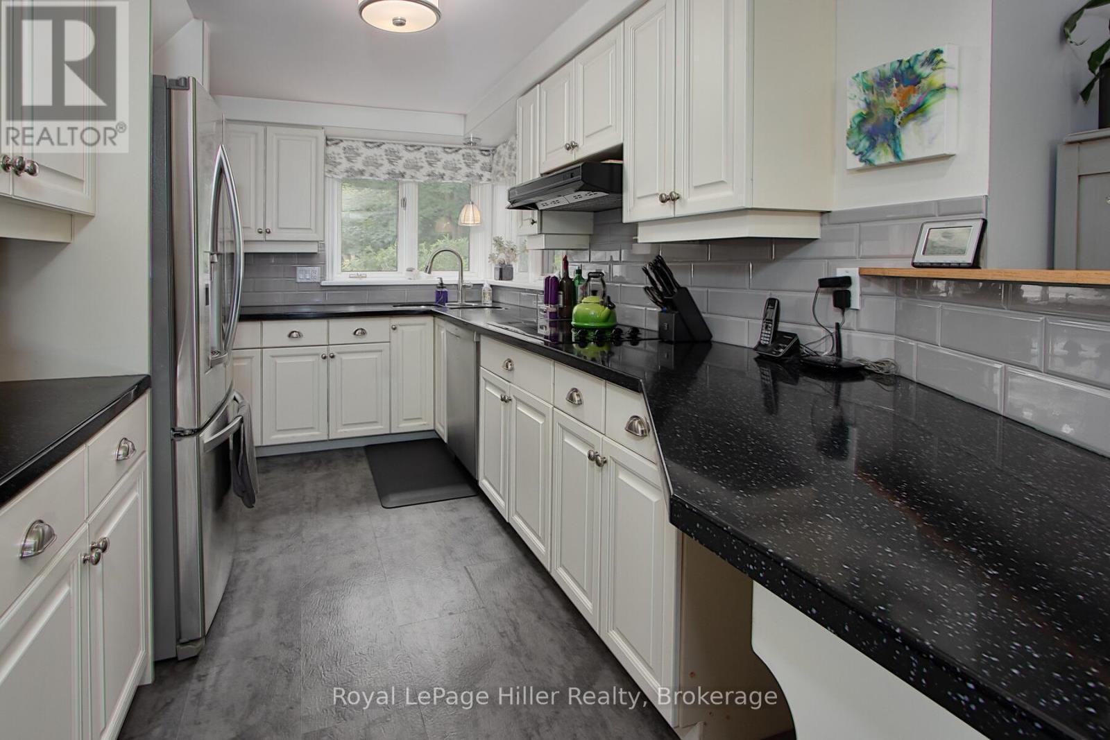 












390 FAIRVIEW STREET

,
Wilmot,




Ontario
N3A1M2

