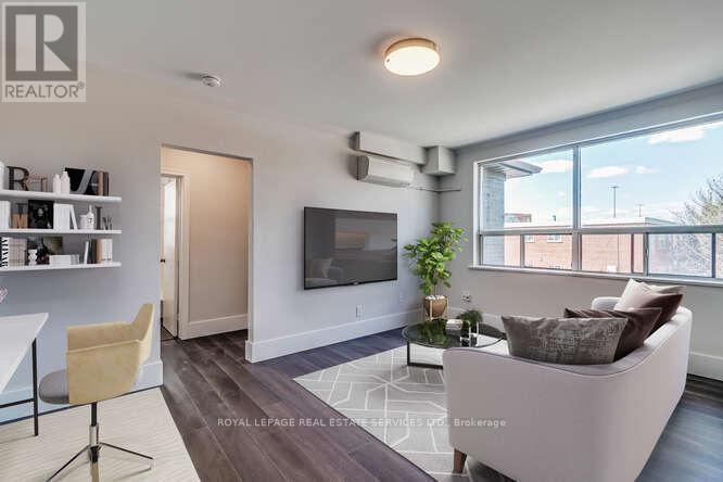 












10 - 2622 KEELE STREET

,
Toronto,




Ontario
M9A2Y8


