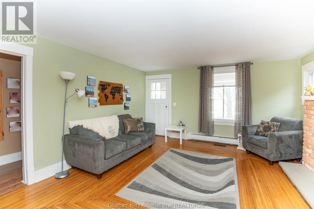 












11325 BROOK LINE

,
Dresden,




Ontario
N0P1M0

