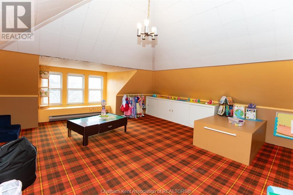 












11325 BROOK LINE

,
Dresden,




Ontario
N0P1M0


