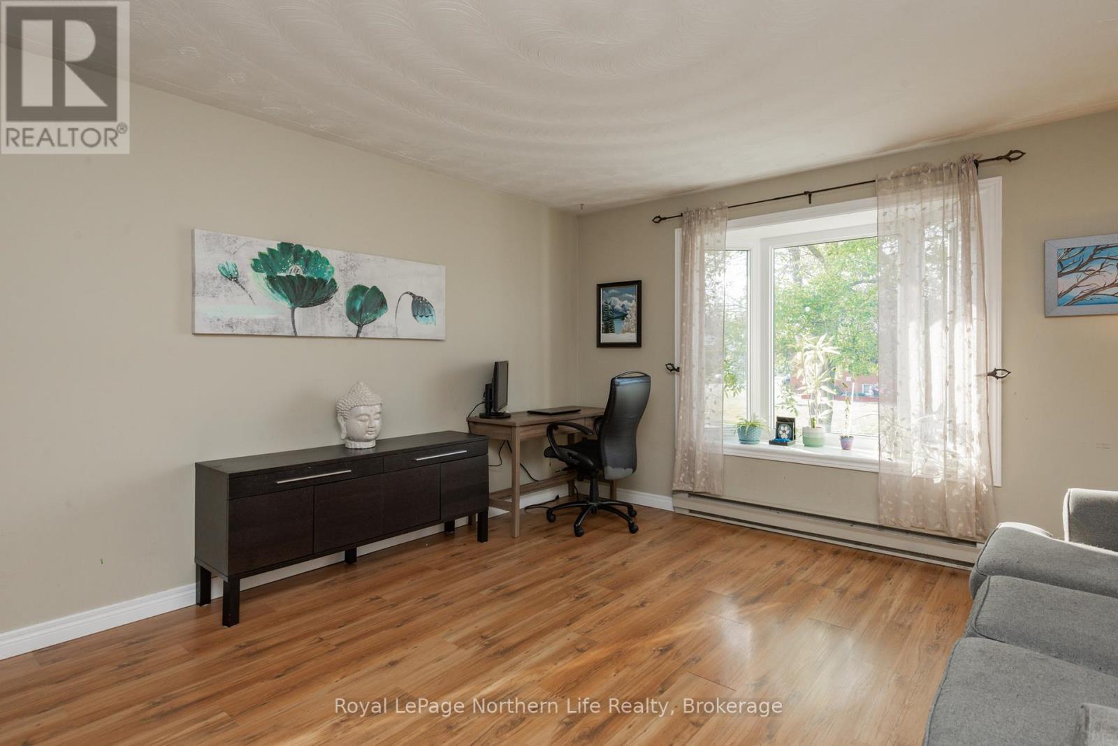 












105 TURNER DRIVE

,
North Bay (Ferris),




Ontario
P1A4H5

