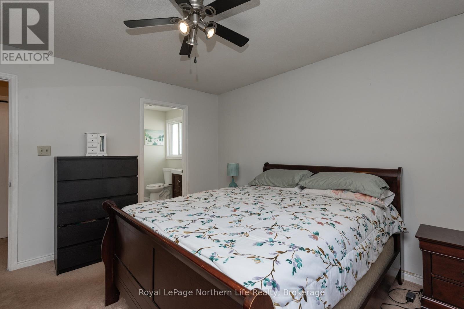 












105 TURNER DRIVE

,
North Bay (Ferris),




Ontario
P1A4H5

