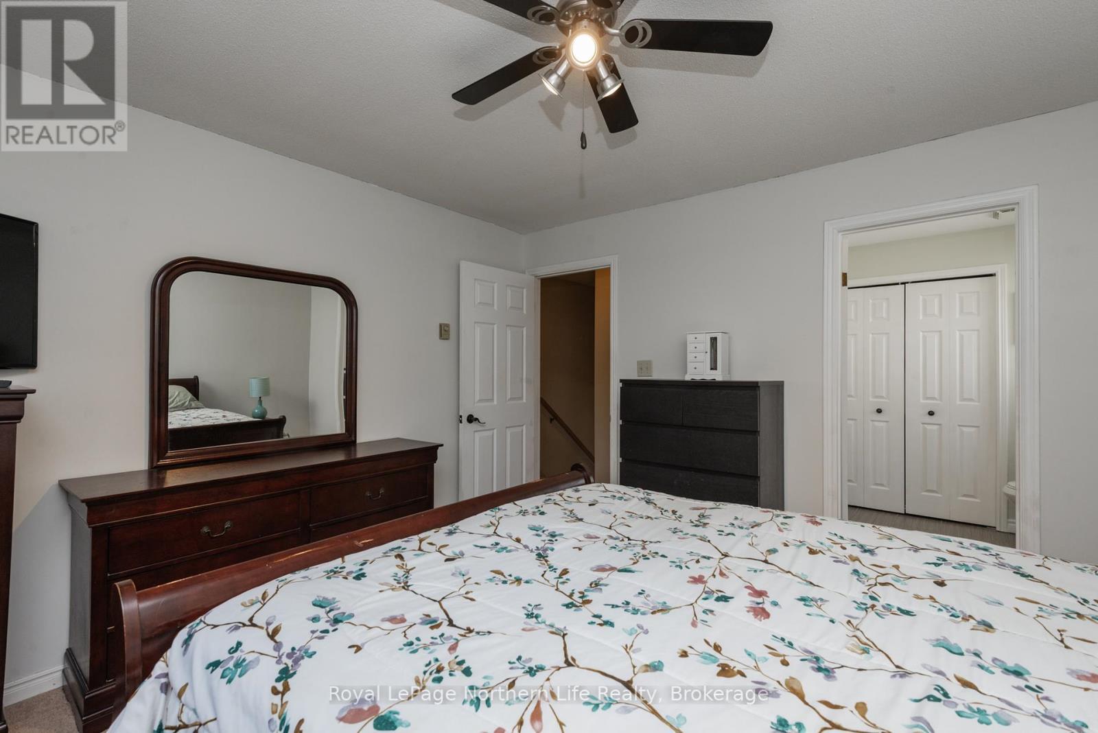 












105 TURNER DRIVE

,
North Bay (Ferris),




Ontario
P1A4H5

