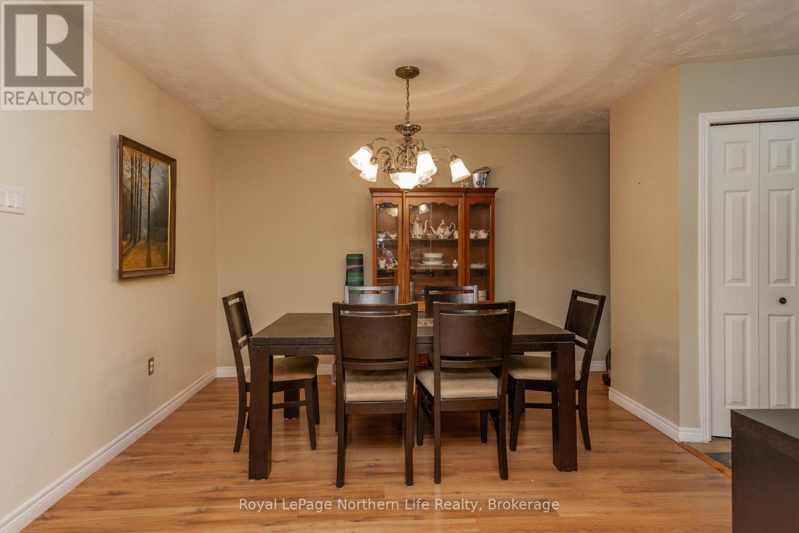 












105 TURNER DRIVE

,
North Bay (Ferris),




Ontario
P1A4H5

