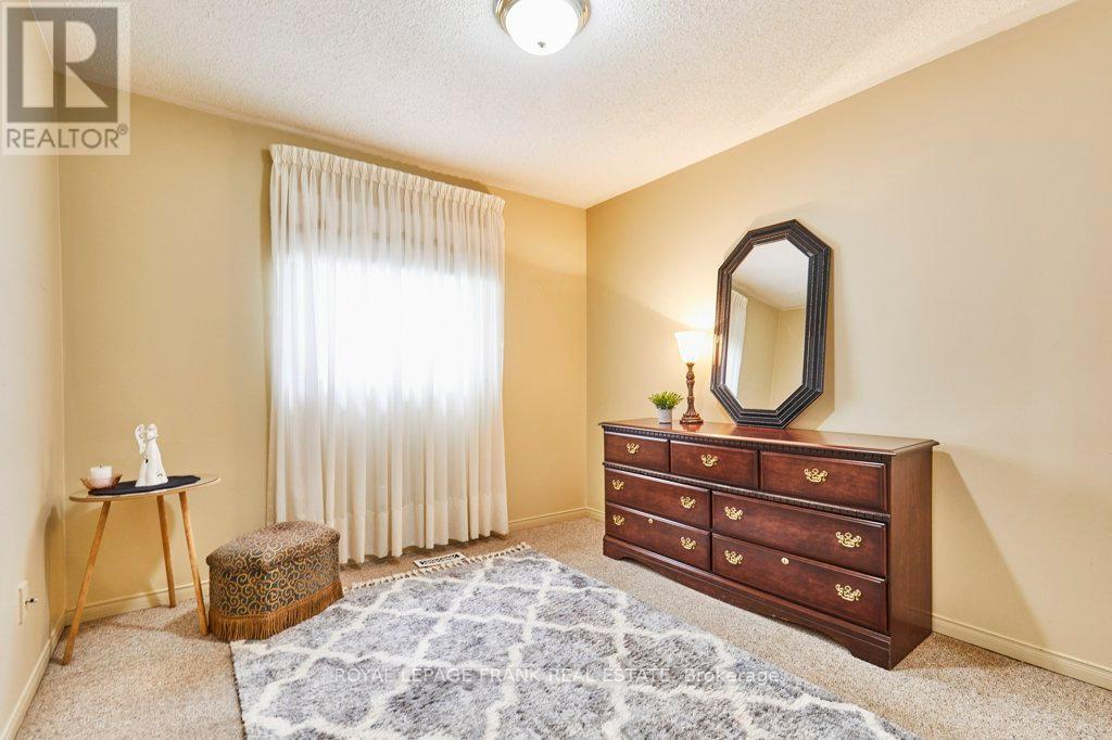 












1775 EDENWOOD DRIVE

,
Oshawa (Samac),




Ontario
L1G7Y3

