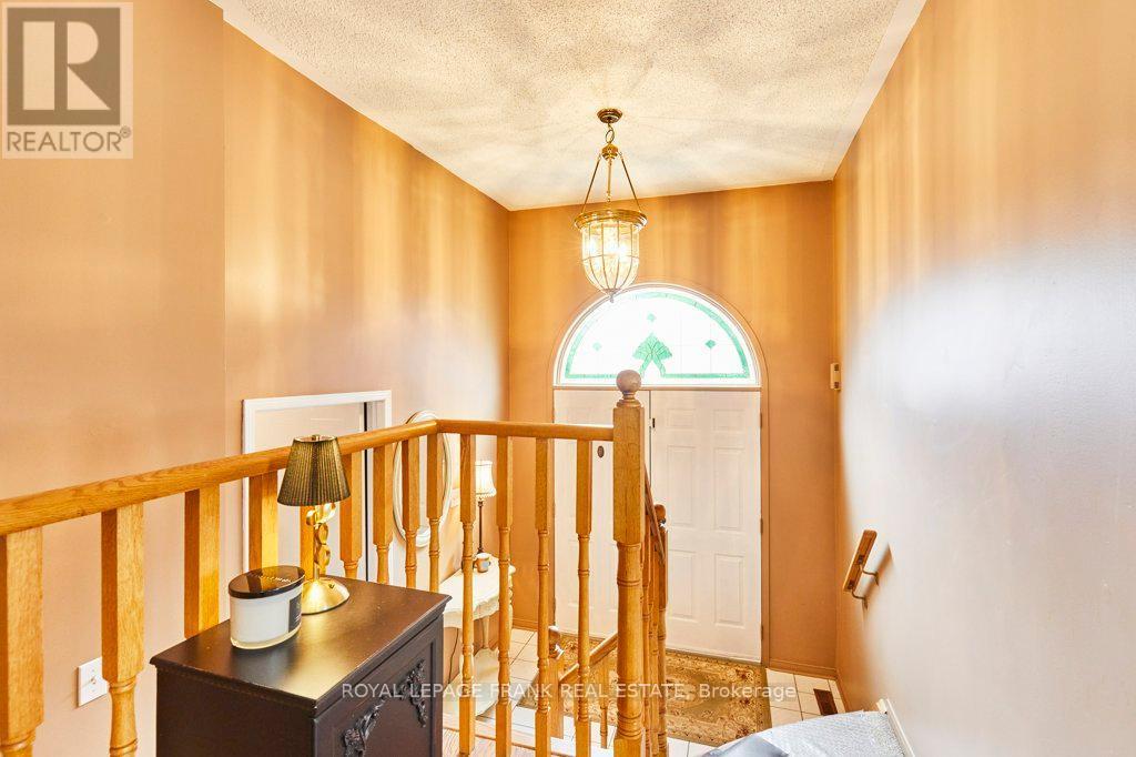 












1775 EDENWOOD DRIVE

,
Oshawa (Samac),




Ontario
L1G7Y3

