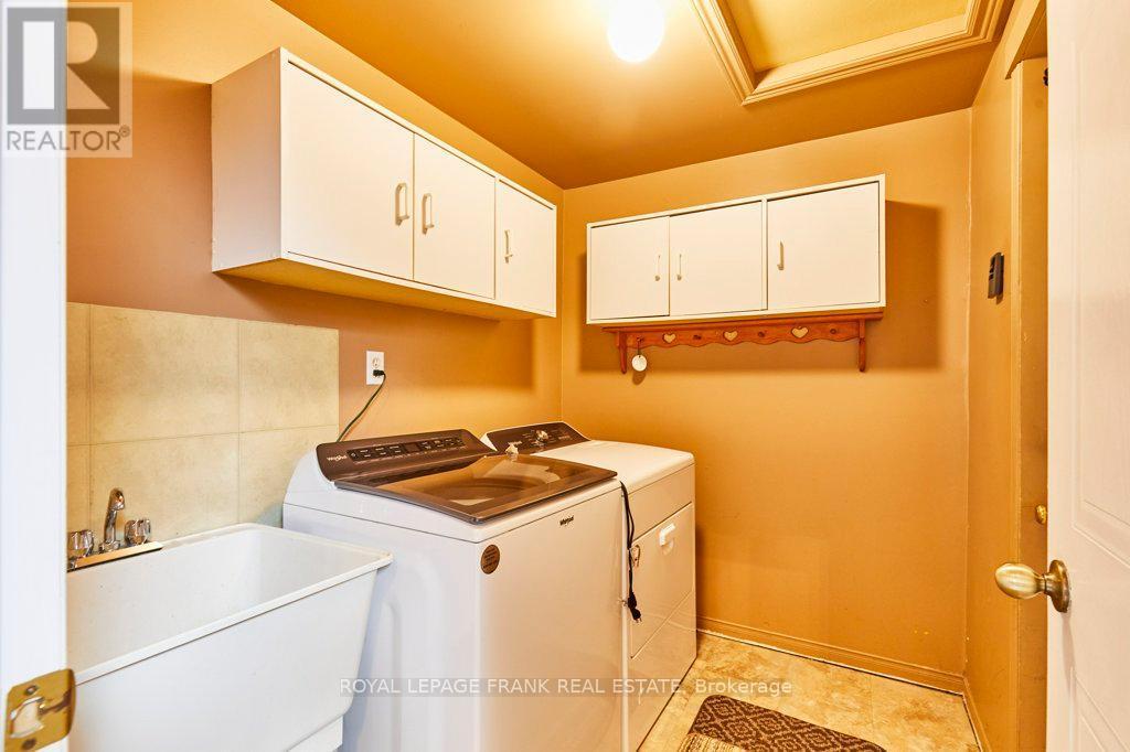 












1775 EDENWOOD DRIVE

,
Oshawa (Samac),




Ontario
L1G7Y3

