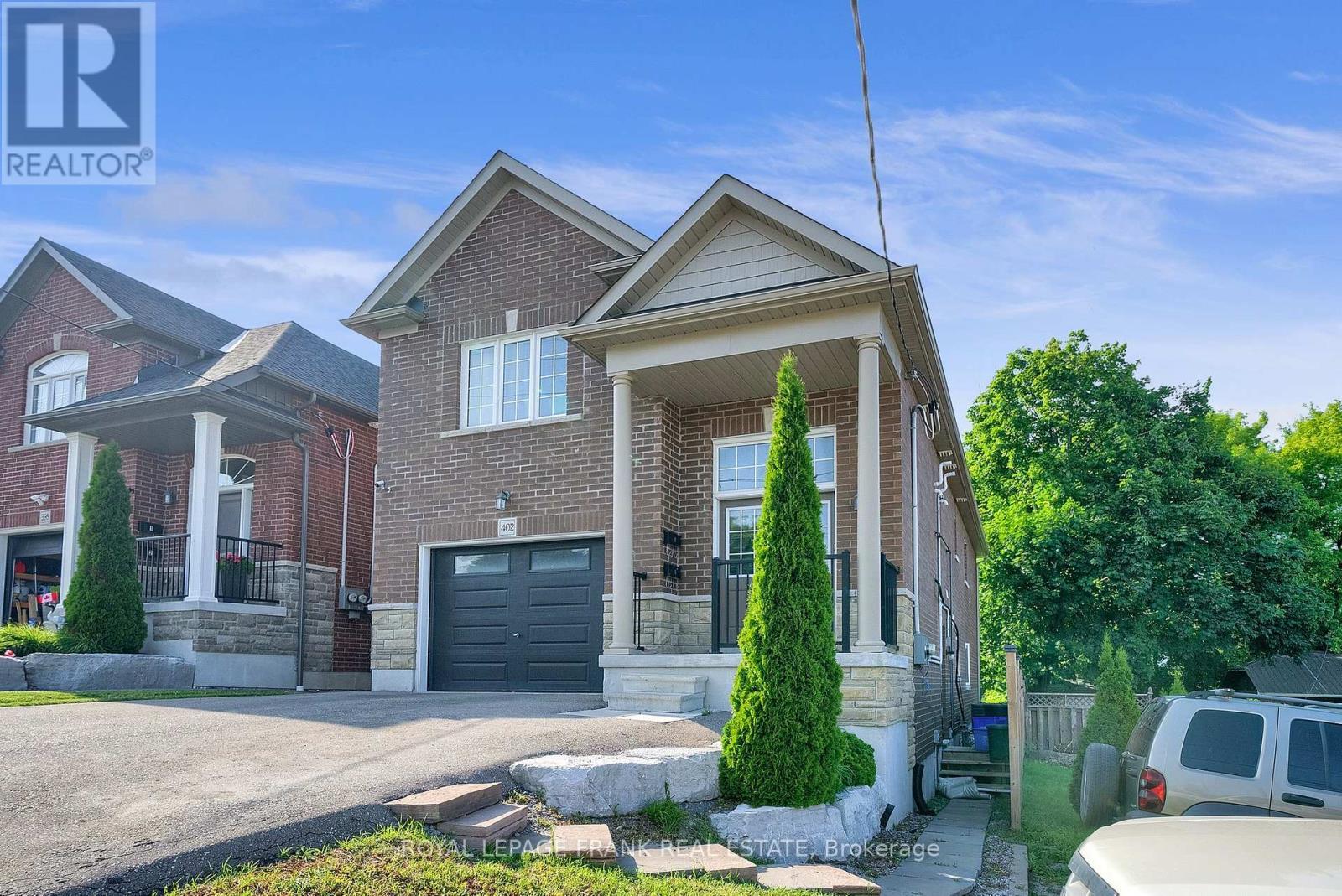 












402 OLIVE AVENUE

,
Oshawa (Central),




Ontario
L1H2R1

