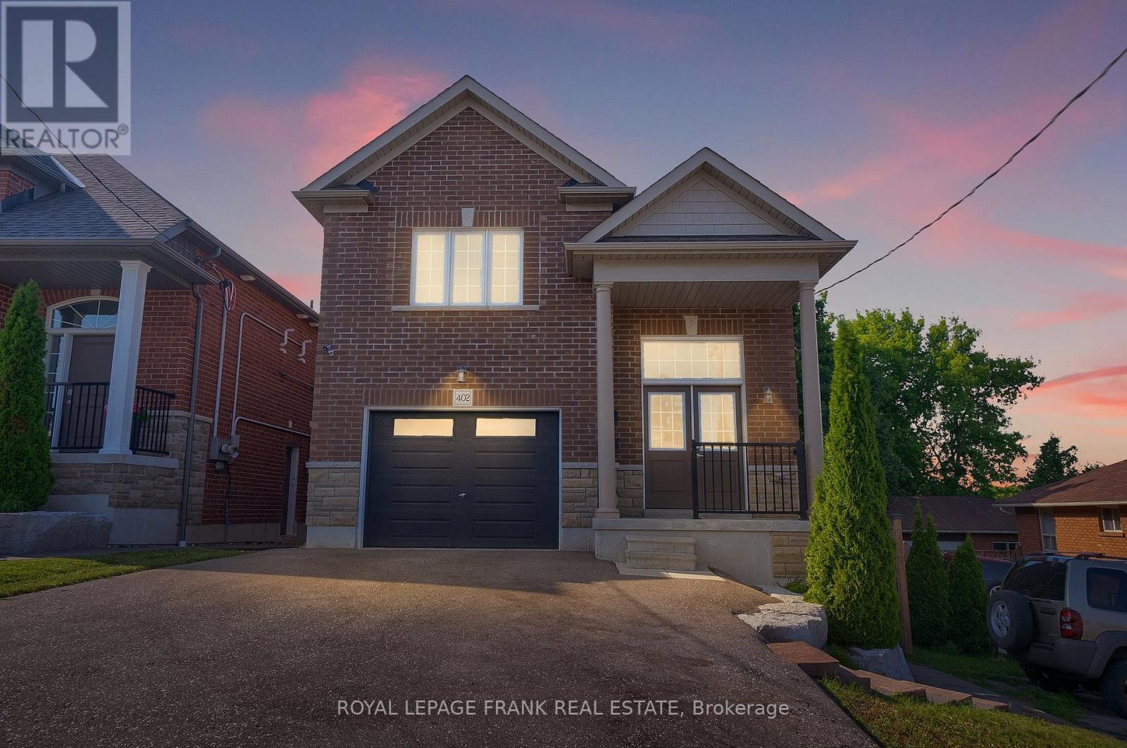 












402 OLIVE AVENUE

,
Oshawa (Central),




Ontario
L1H2R1

