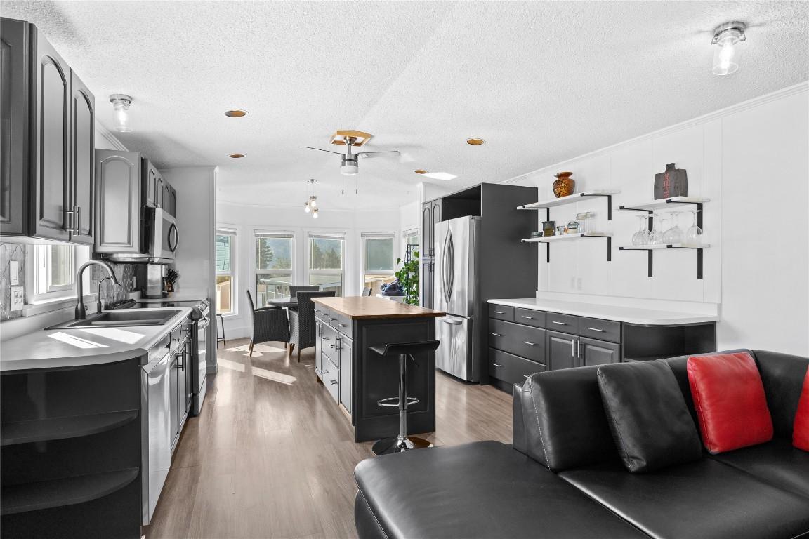 









1850


Shannon Lake

Road, 40,
West Kelowna,




BC
V4T 1L6


